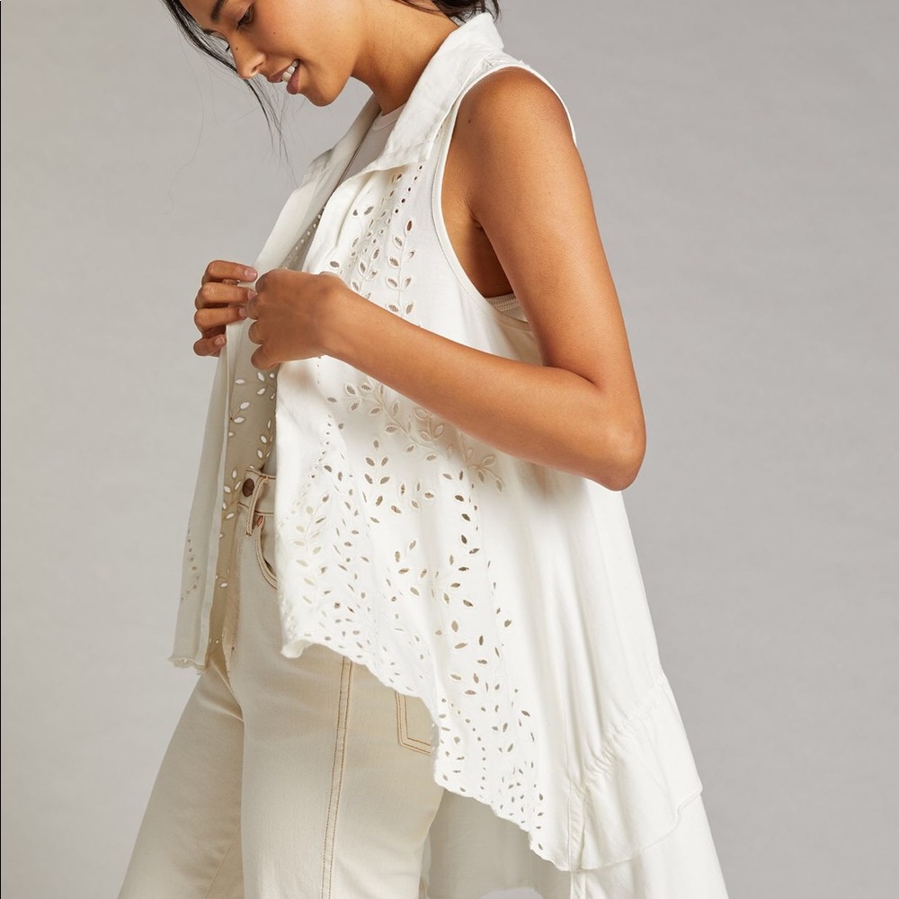 Anthropologie | Eyelet Buttondown Blouse | M/L